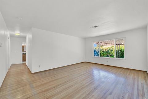 2501 E Atlantic Ct, Fairfield, CA 94533 photo 8