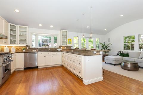 141 Locust Ave, Mill Valley, CA 94941 photo 2