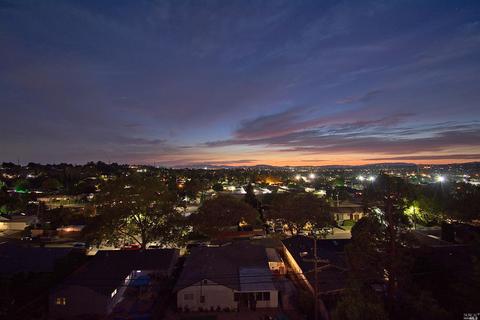 259 Toledo Ct, Vallejo, CA 94591 photo 4