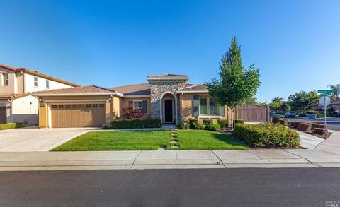2007 Newcastle Dr, Vacaville, CA 95687 photo 1