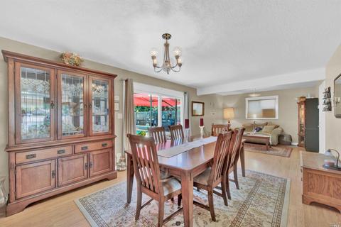 373 Peachtree Ave, Vacaville, CA 95688 photo 8