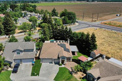 320 Rennert Way, Dixon, CA 95620 photo 5