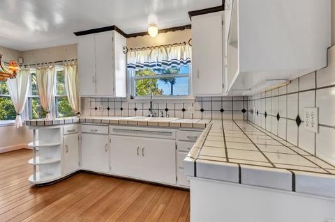 19 La Vuelta St, Vallejo, CA 94590 photo 5