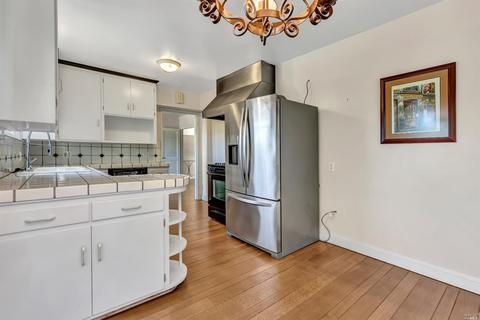 19 La Vuelta St, Vallejo, CA 94590 photo 6