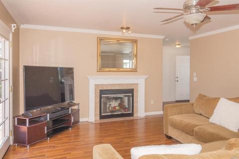 325 Alden Ct, Windsor, CA 95492 photo 3