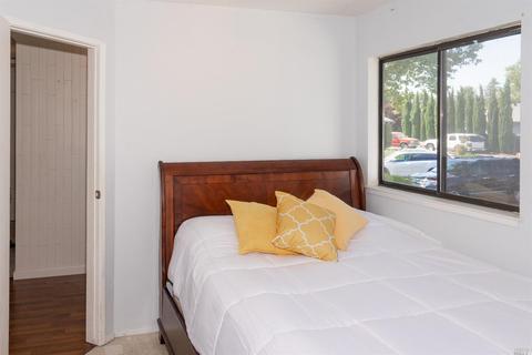 325 Alden Ct, Windsor, CA 95492 photo 12