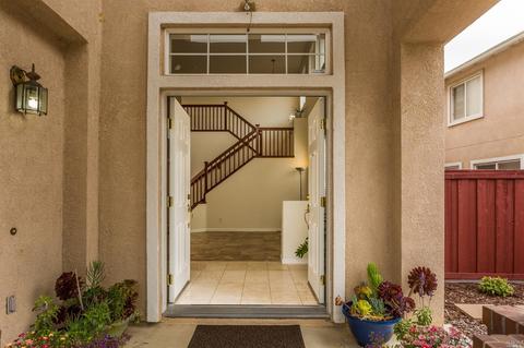 6241 Pebble Beach Dr, Vallejo, CA 94591 photo 3