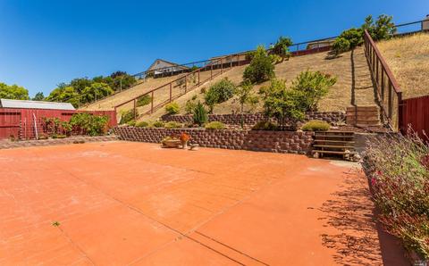 6241 Pebble Beach Dr, Vallejo, CA 94591 photo 40