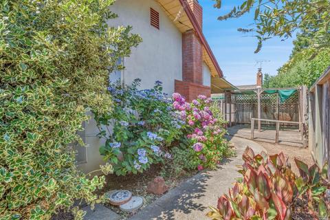 697 3rd St W, Sonoma, CA 95476 photo 22
