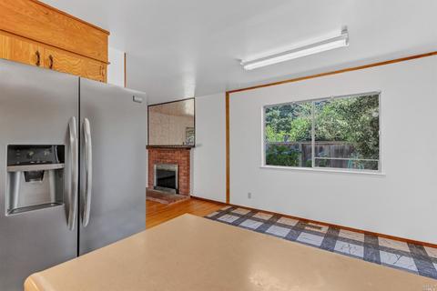 697 3rd St W, Sonoma, CA 95476 photo 9
