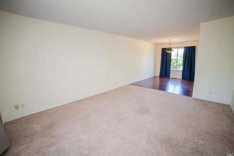 1359 Granada St, Vallejo, CA 94591 photo 8