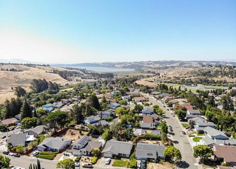 1359 Granada St, Vallejo, CA 94591 photo 3