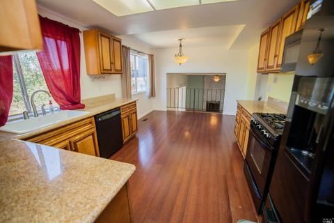 1359 Granada St, Vallejo, CA 94591 photo 5