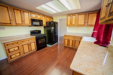 1359 Granada St, Vallejo, CA 94591 photo 4