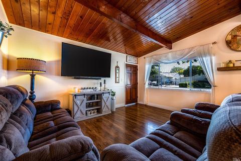 945 Brentwood Ave, Vallejo, CA 94591 photo 8