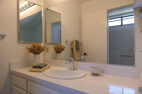 397 Jane Dr, Windsor, CA 95492 photo 8