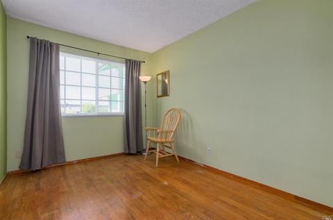 114 Menlo Ct, Vallejo, CA 94589 photo 15
