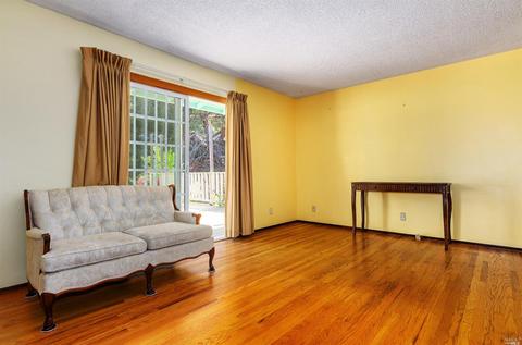 114 Menlo Ct, Vallejo, CA 94589 photo 12