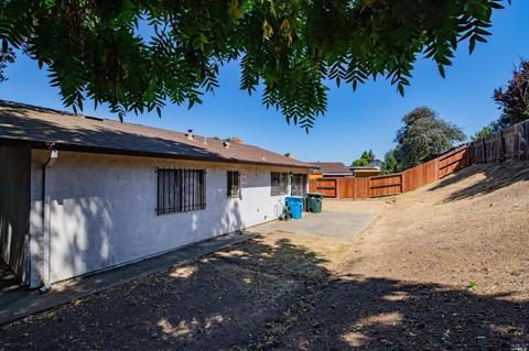 110 Gum Ct, Vallejo, CA 94589 photo 36
