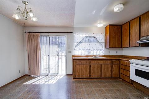 110 Gum Ct, Vallejo, CA 94589 photo 15