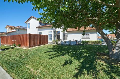353 Eagle Ln, Vacaville, CA 95687 photo 4