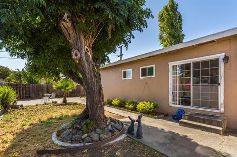 2106 Nottingham Dr, Fairfield, CA 94533 photo 24