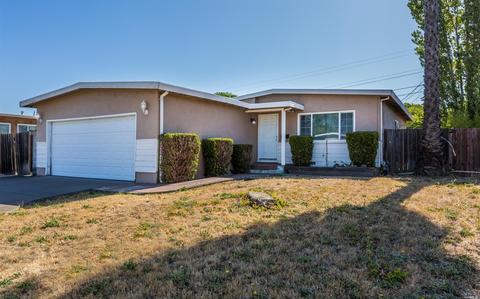 2106 Nottingham Dr, Fairfield, CA 94533 photo 1
