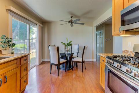 2106 Nottingham Dr, Fairfield, CA 94533 photo 9