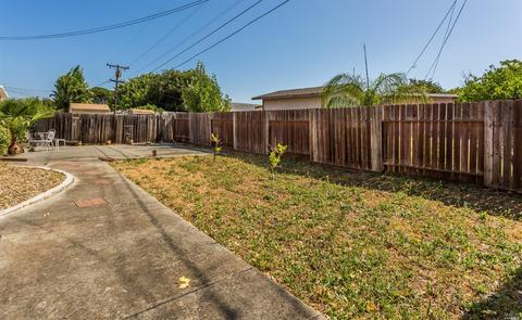 2106 Nottingham Dr, Fairfield, CA 94533 photo 28