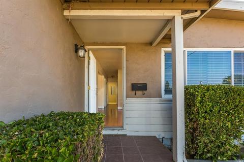 2106 Nottingham Dr, Fairfield, CA 94533 photo 5