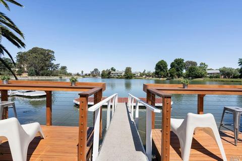 46 Cavalla Cay, Novato, CA 94949 photo 38