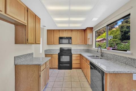 155 Clearview Dr, Vallejo, CA 94591 photo 12