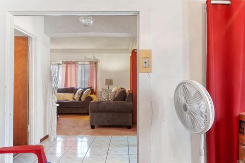 112 Broadway St, Vallejo, CA 94590 photo 5
