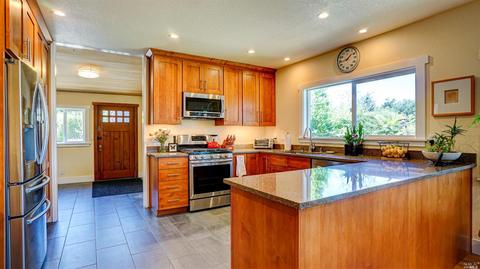 8811 Poplar Ave, Cotati, CA 94931 photo 11