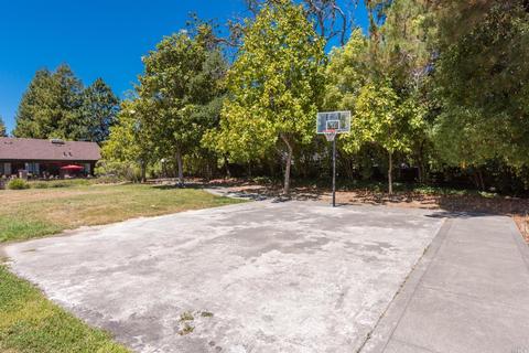 16 Pine Tree Cir, Cotati, CA 94931 photo 17