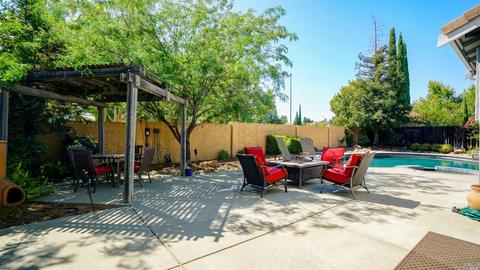 521 Edenderry Dr, Vacaville, CA 95688 photo 33