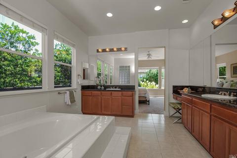 8686 Starr Rd, Windsor, CA 95492 photo 22