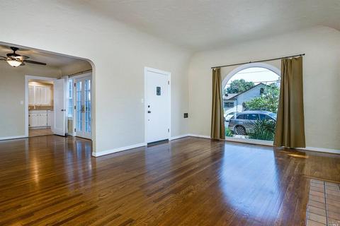 1344 D St, Napa, CA 94559 photo 4