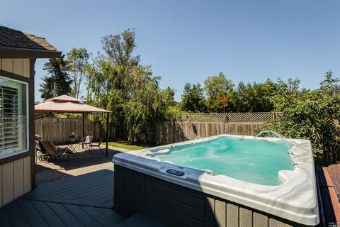 8879 Lebec Ln, Cotati, CA 94931 photo 25