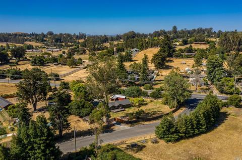 8879 Lebec Ln, Cotati, CA 94931 photo 34