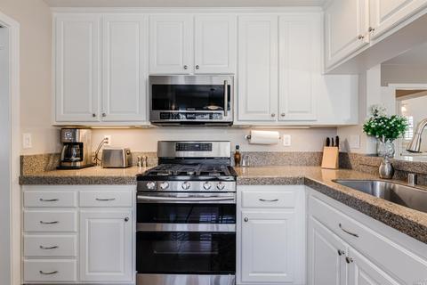 8879 Lebec Ln, Cotati, CA 94931 photo 12