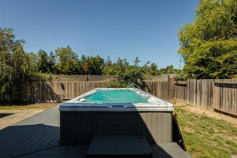 8879 Lebec Ln, Cotati, CA 94931 photo 24