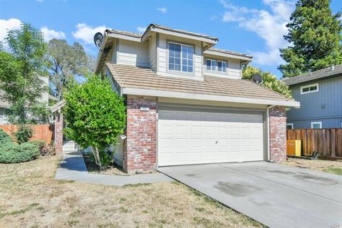 407 Regency Cir, Vacaville, CA 95687 photo 2