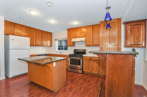 407 Regency Cir, Vacaville, CA 95687 photo 7
