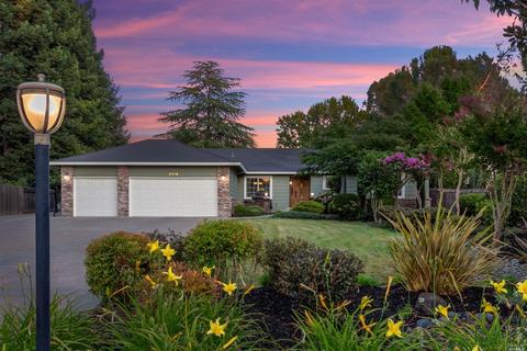 6166-6168 Lockwood Dr, Windsor, CA 95492 photo 1