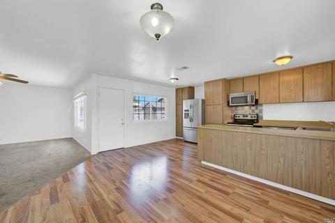 2453 Gulf Dr, Fairfield, CA 94533 photo 12