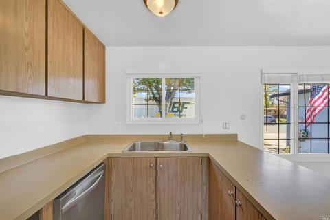 2453 Gulf Dr, Fairfield, CA 94533 photo 18