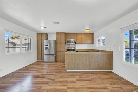 2453 Gulf Dr, Fairfield, CA 94533 photo 13