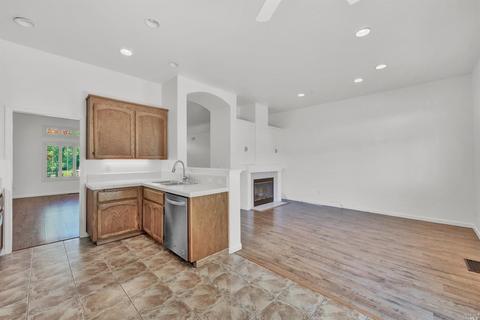 2804 Parkview Ter, Fairfield, CA 94534 photo 14