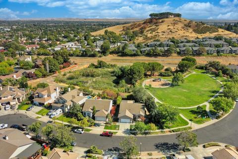 2804 Parkview Ter, Fairfield, CA 94534 photo 4